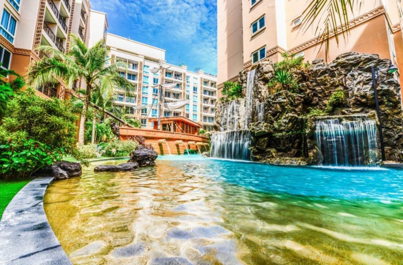 Atlantis Condo Resort Pattaya - Heaven For Family & Kids With Big Water Park Praia de Jomtien Exterior foto
